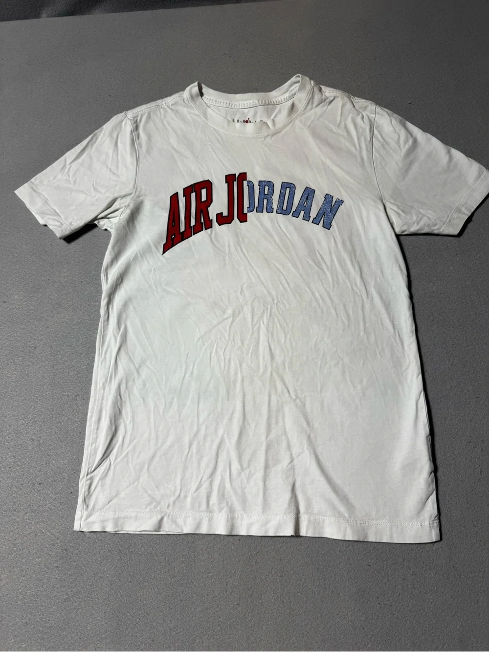 Nike Air Jordan Men's White Graphic Arched Chest Logo Tee Size S